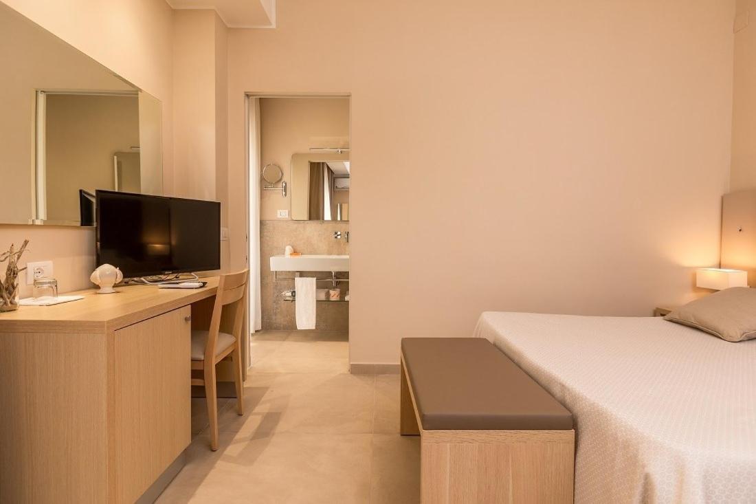 Hotel Degli Aranci Vieste Ngoại thất bức ảnh
