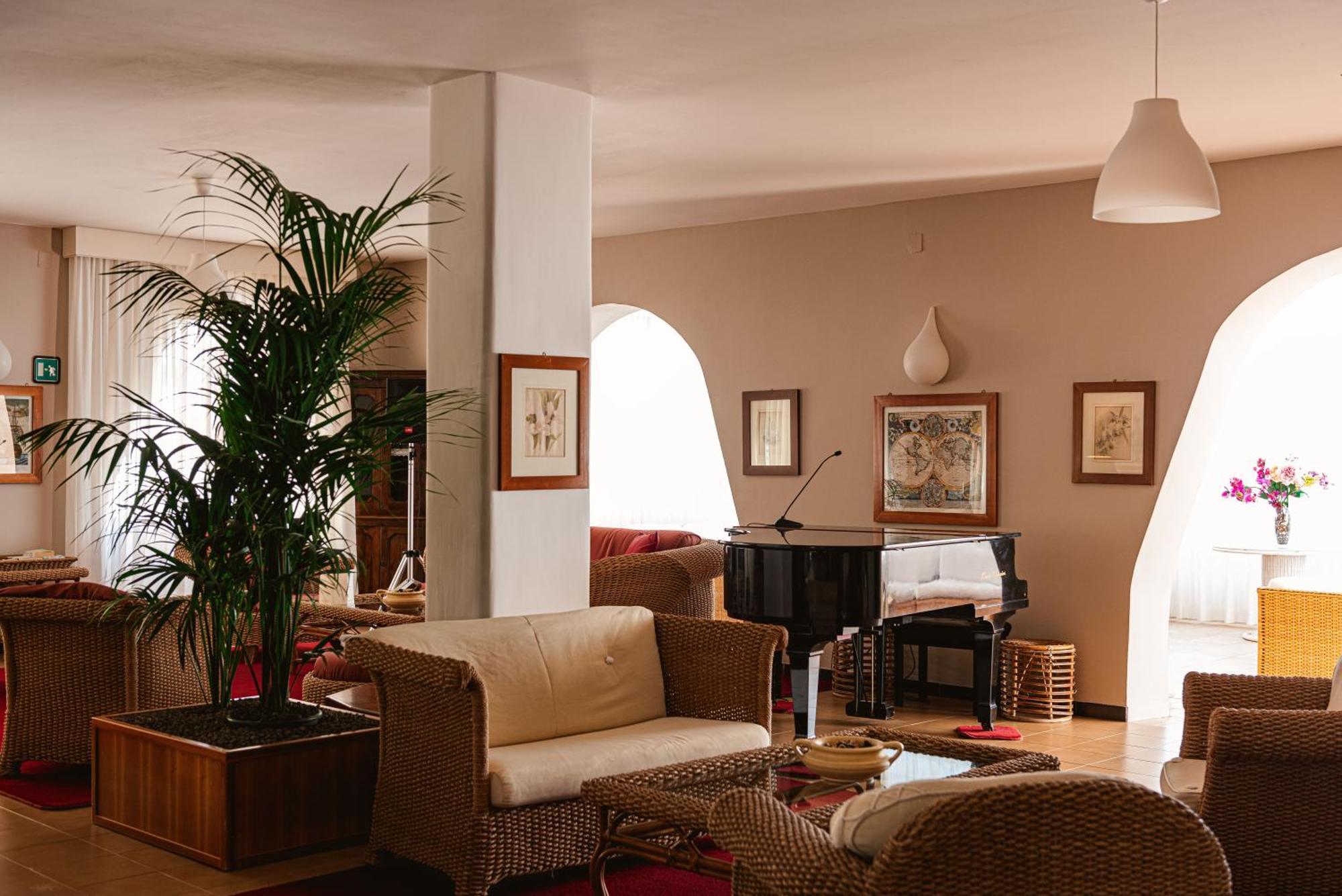Hotel Degli Aranci Vieste Ngoại thất bức ảnh